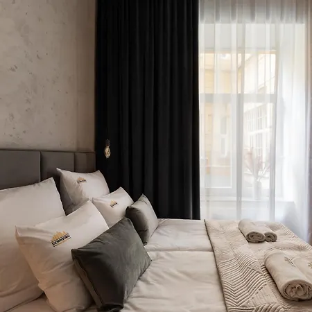 Old Town Charm & Chic By Downtown Apartments Krakow Exterior photo