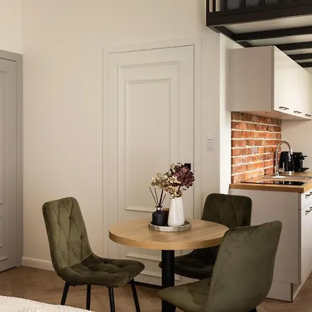 Old Town Charm & Chic By Downtown Apartments Krakow Room photo