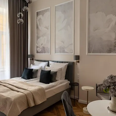 Old Town Charm & Chic By Downtown Apartments Krakow Exterior photo