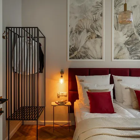 Old Town Charm & Chic By Downtown Apartments Krakow Room photo