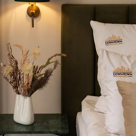 Old Town Charm & Chic By Downtown Apartments Krakow Room photo