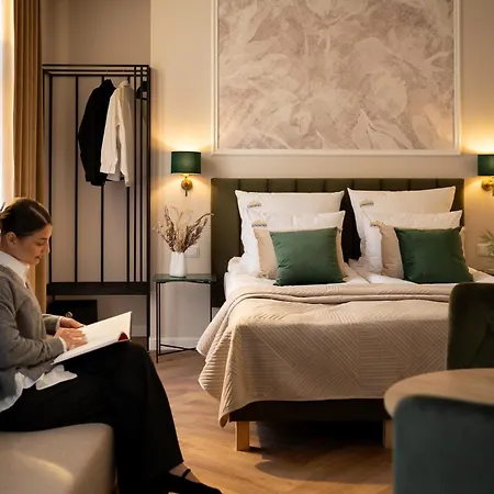 Old Town Charm & Chic By Downtown Apartments Krakow Room photo