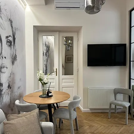 Old Town Charm & Chic By Downtown Apartments Krakow Exterior photo