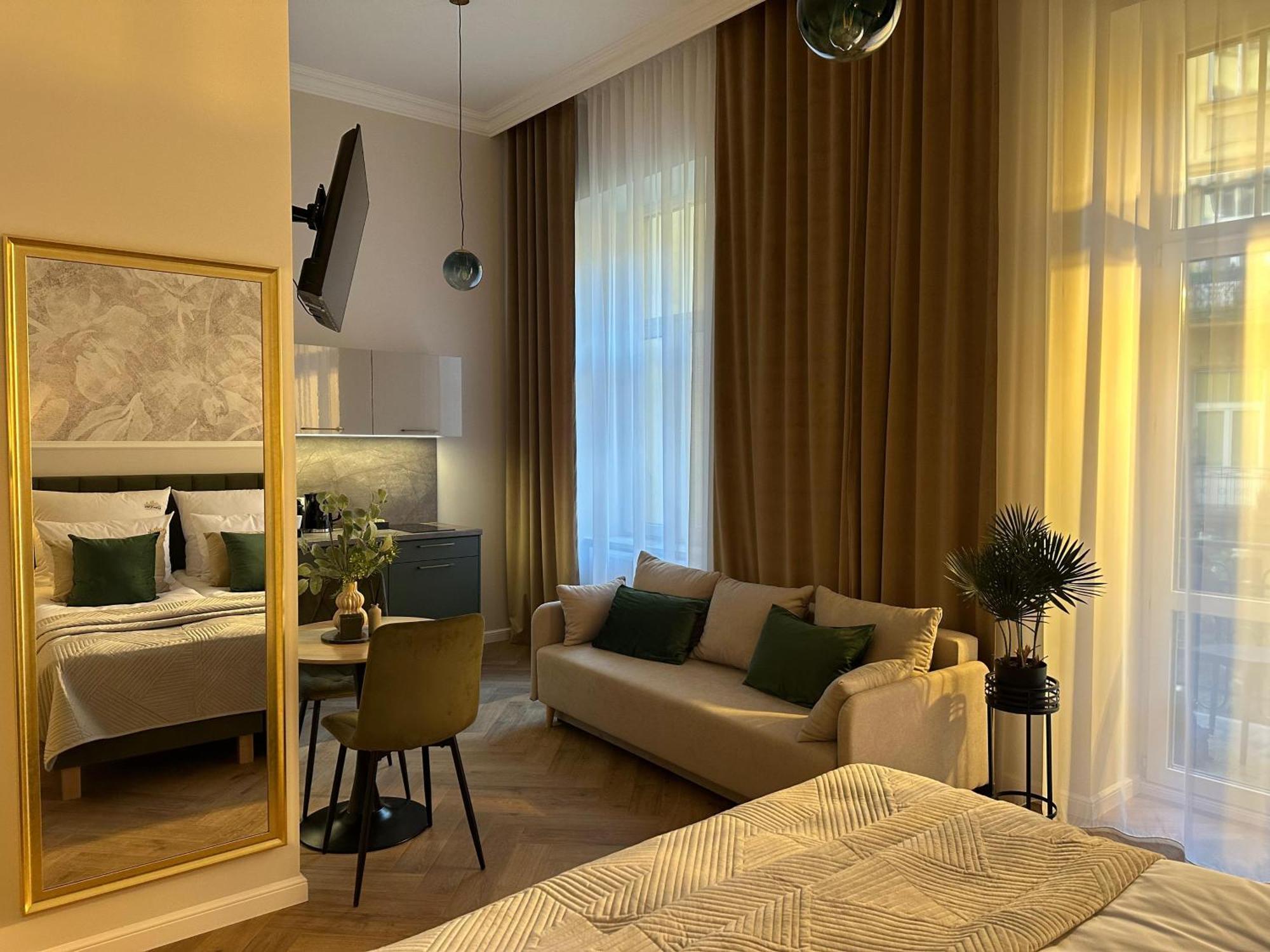 Old Town Charm & Chic By Downtown Apartment Krakow