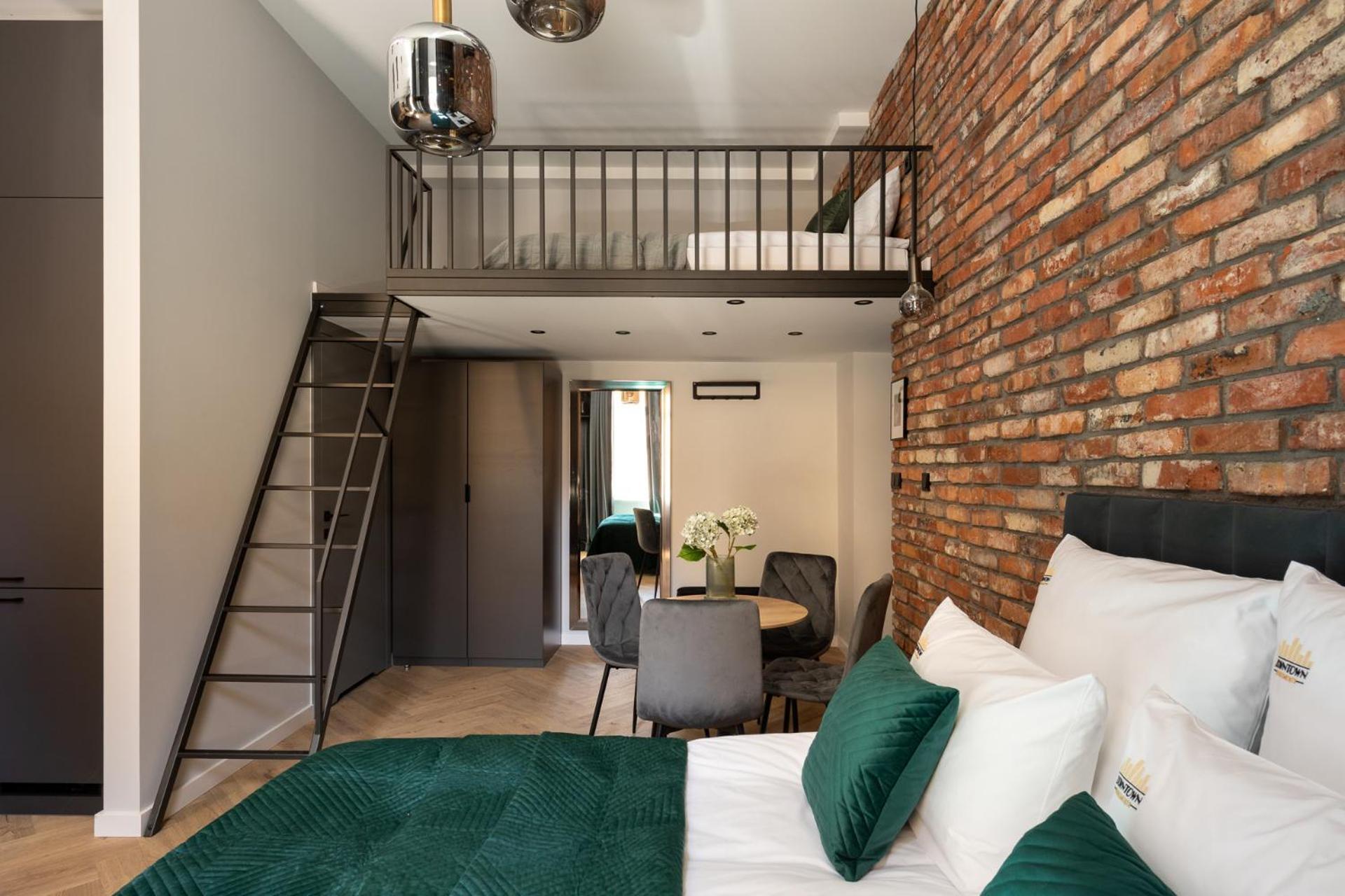Old Town Charm & Chic By Downtown Apartment *