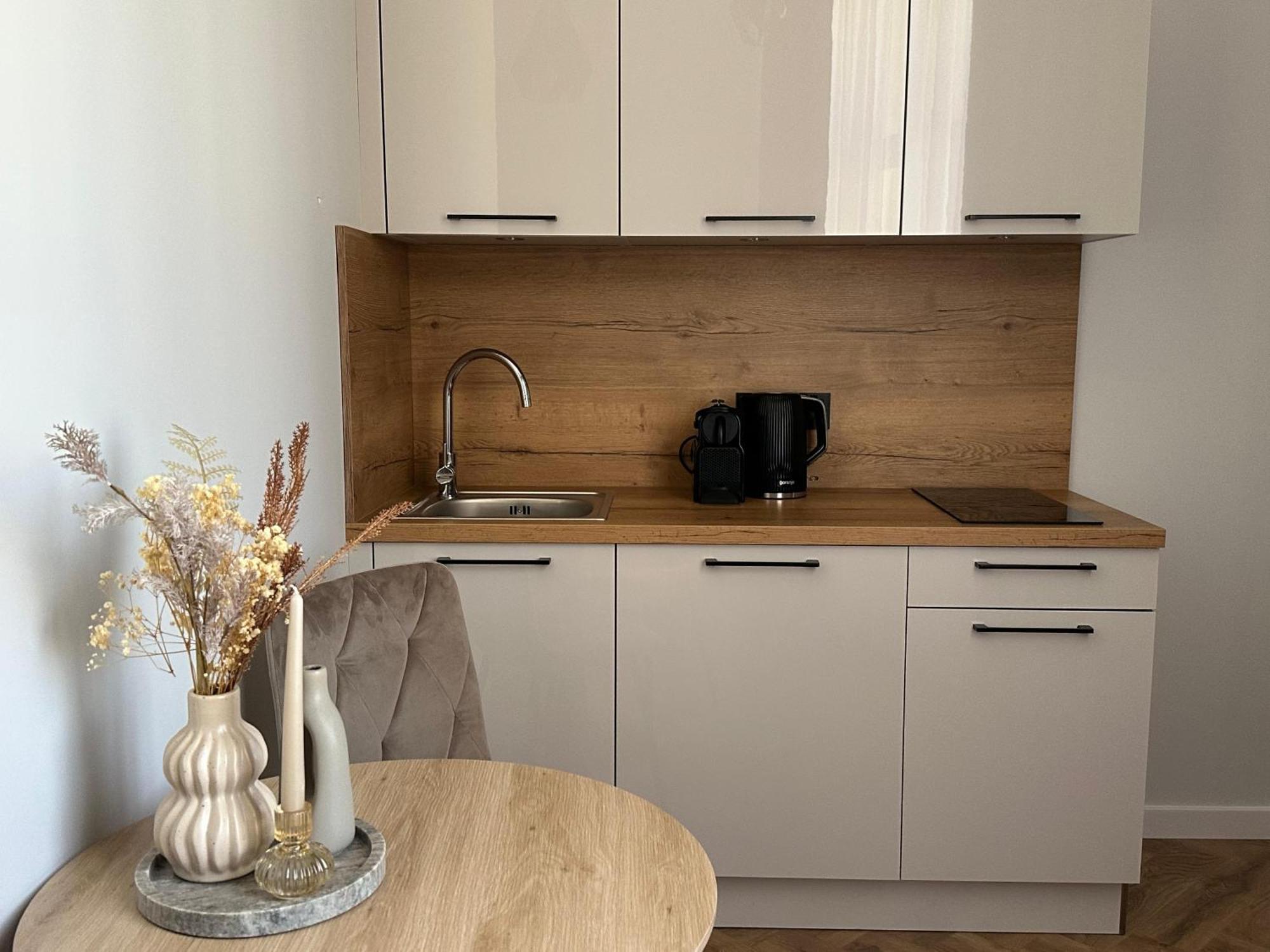 Apartment Old Town Charm & Chic By Downtown *