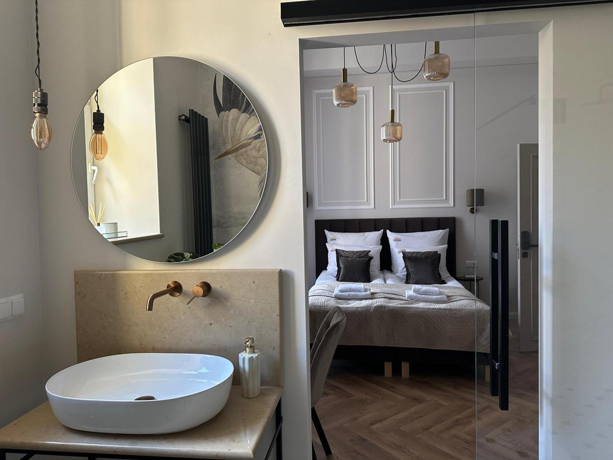 Apartment Old Town Charm & Chic By Downtown